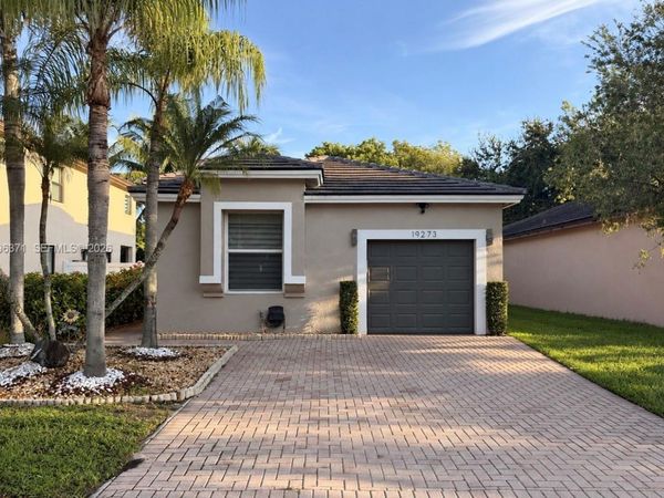 19273 NW 14th St, Unit 19273, Pembroke Pines, FL 33029