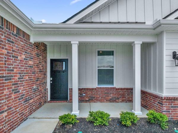 8351 Bankhead Drive, Olive Branch, MS 38654