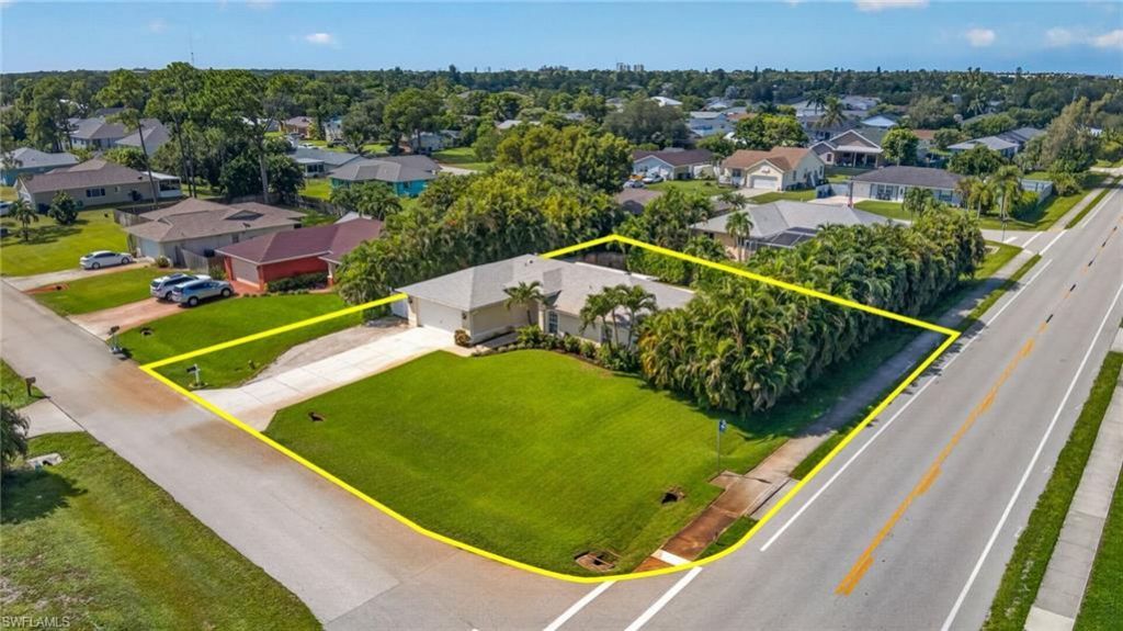 18502 Sunflower Rd, Fort Myers, FL 33967 Photo
