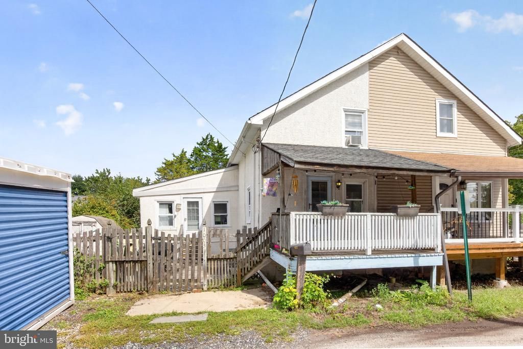1003 LIVINGSTON AVENUE , PHOENIXVILLE, PA 19460