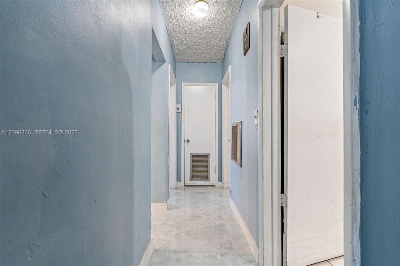 1409 NE 152nd St , North Miami Beach, FL 33162 Photo