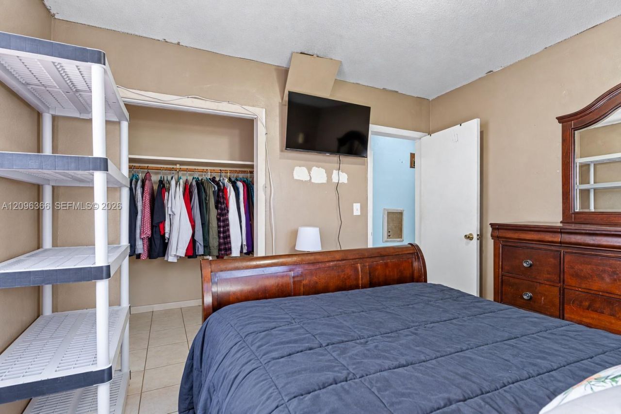 1409 NE 152nd St , North Miami Beach, FL 33162 Photo