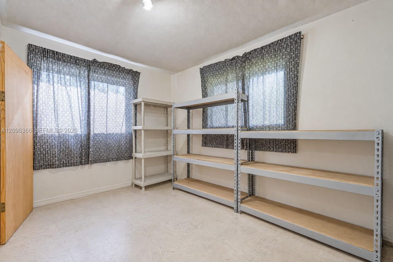 1409 NE 152nd St , North Miami Beach, FL 33162 Photo