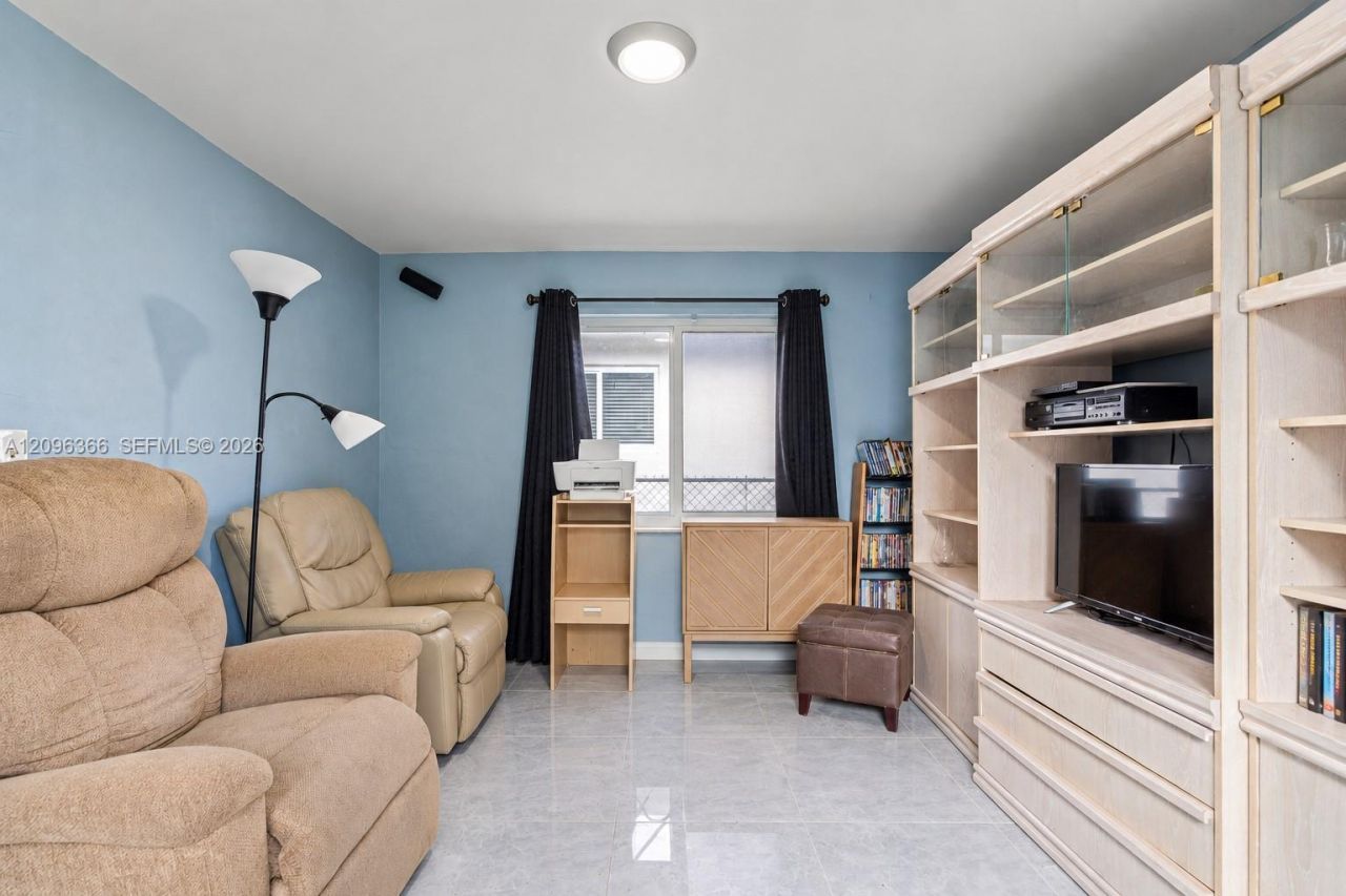 1409 NE 152nd St , North Miami Beach, FL 33162 Photo