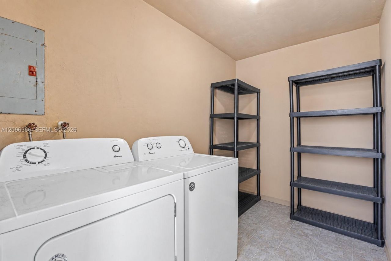 1409 NE 152nd St , North Miami Beach, FL 33162 Photo