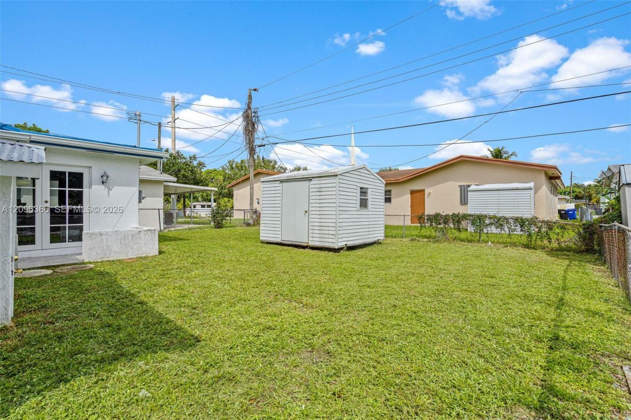 1409 NE 152nd St , North Miami Beach, FL 33162 Photo