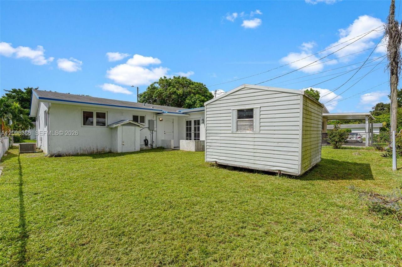 1409 NE 152nd St , North Miami Beach, FL 33162 Photo