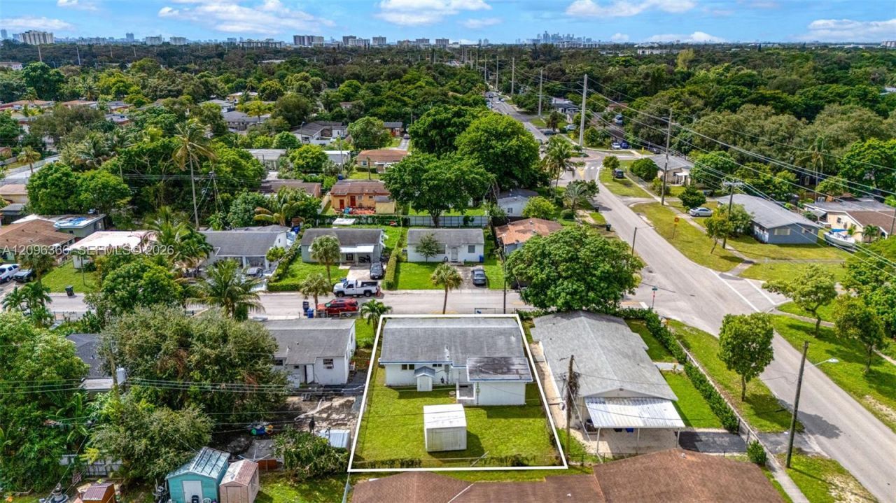 1409 NE 152nd St , North Miami Beach, FL 33162 Photo