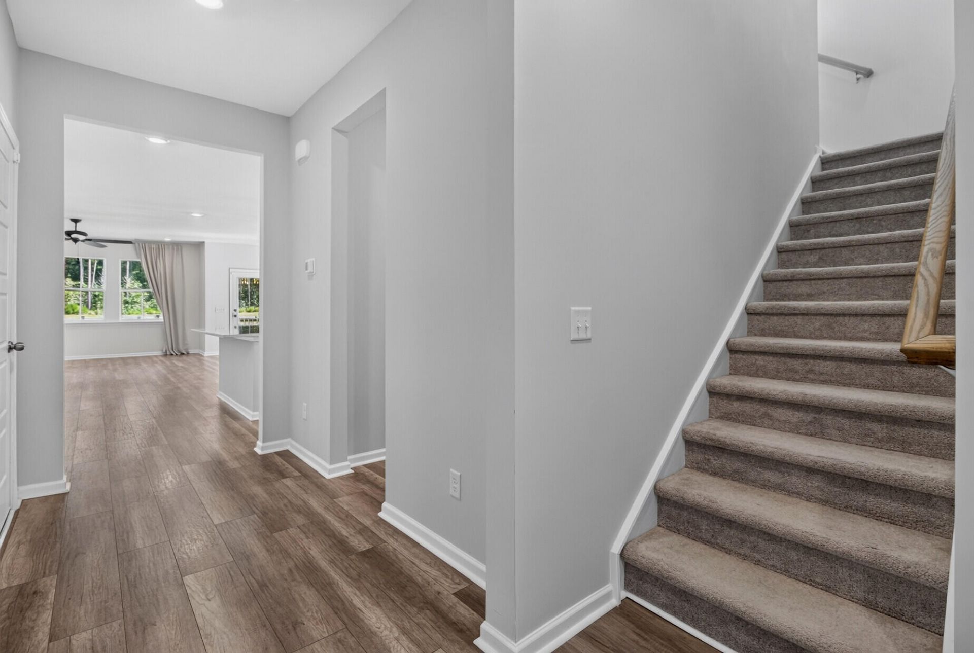 995 Arrowwood Way Photo 26
