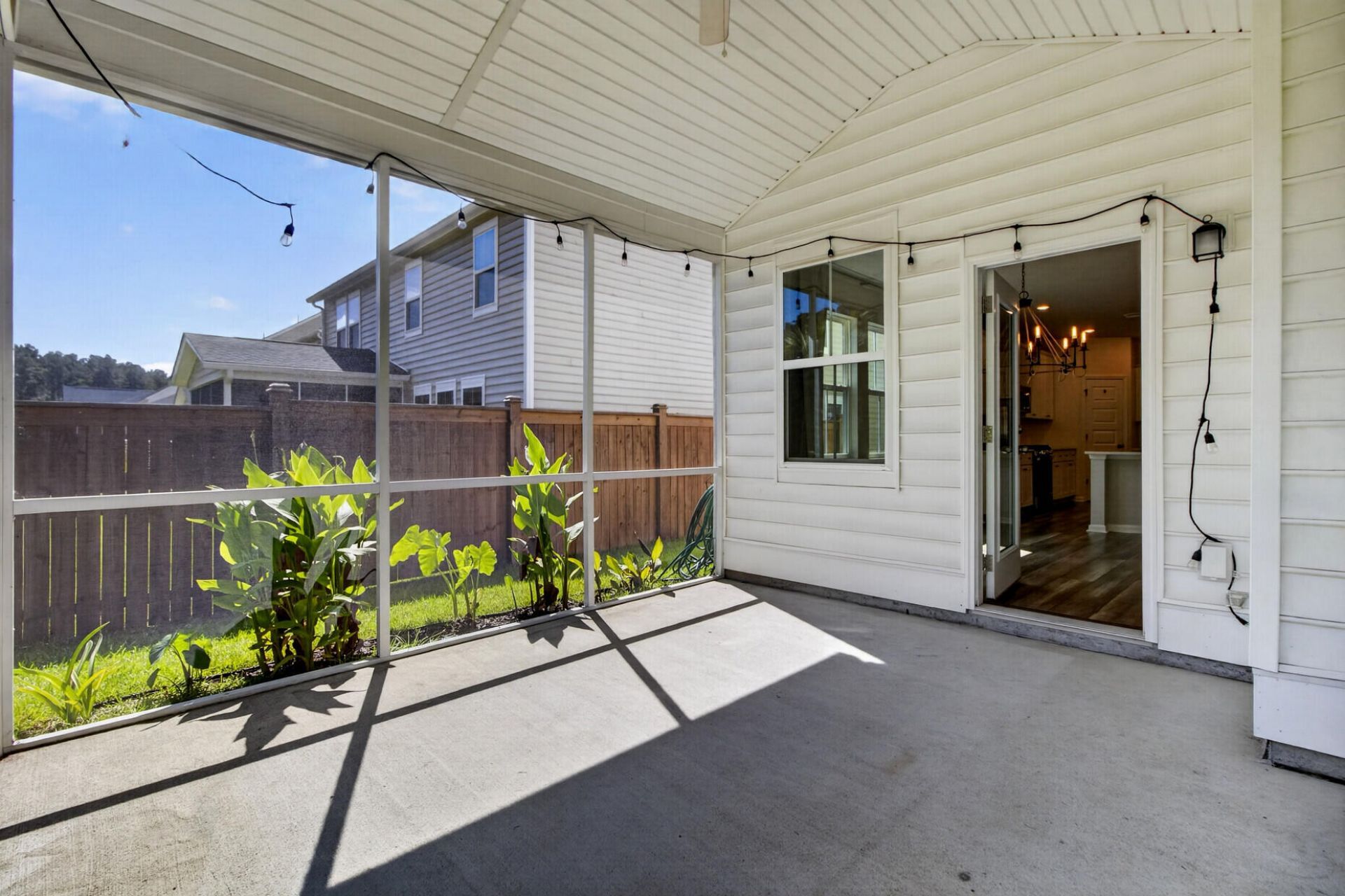 995 Arrowwood Way Photo 37