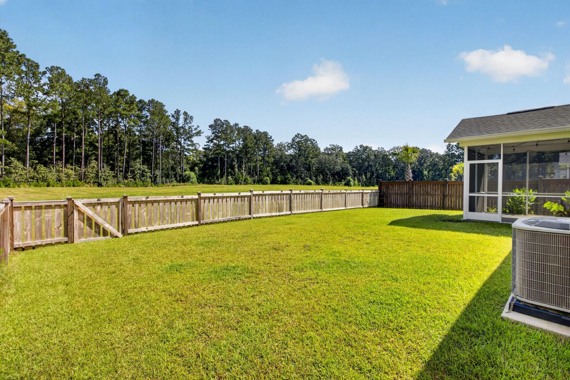 995 Arrowwood Way Photo 39