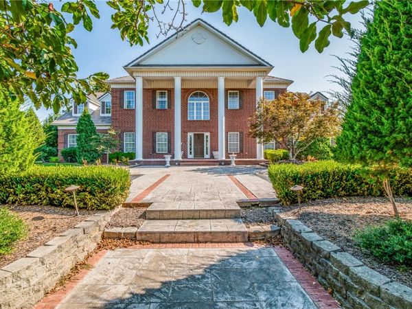 1 S Beau Chene Lane , Rogers, AR 72758