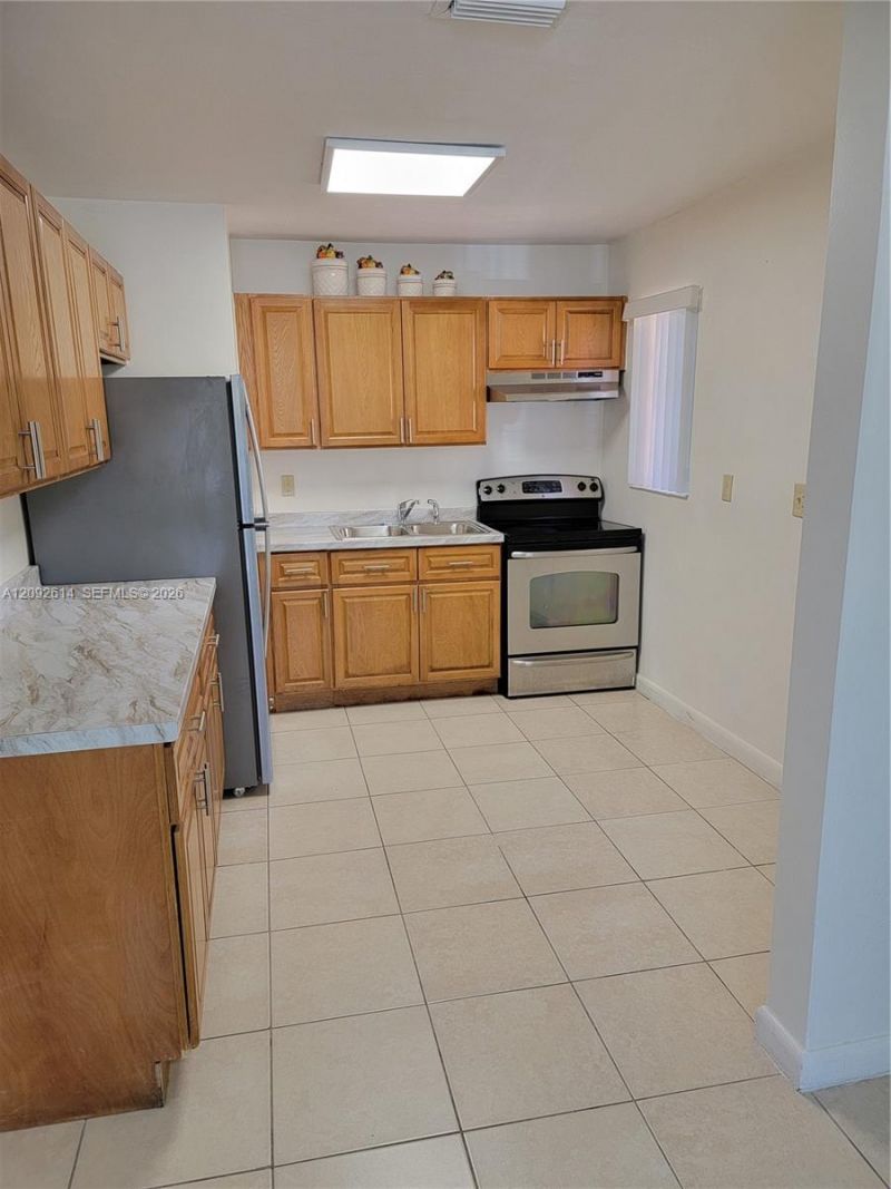 1388 NW 55 St, Miami, FL 33142 Photo