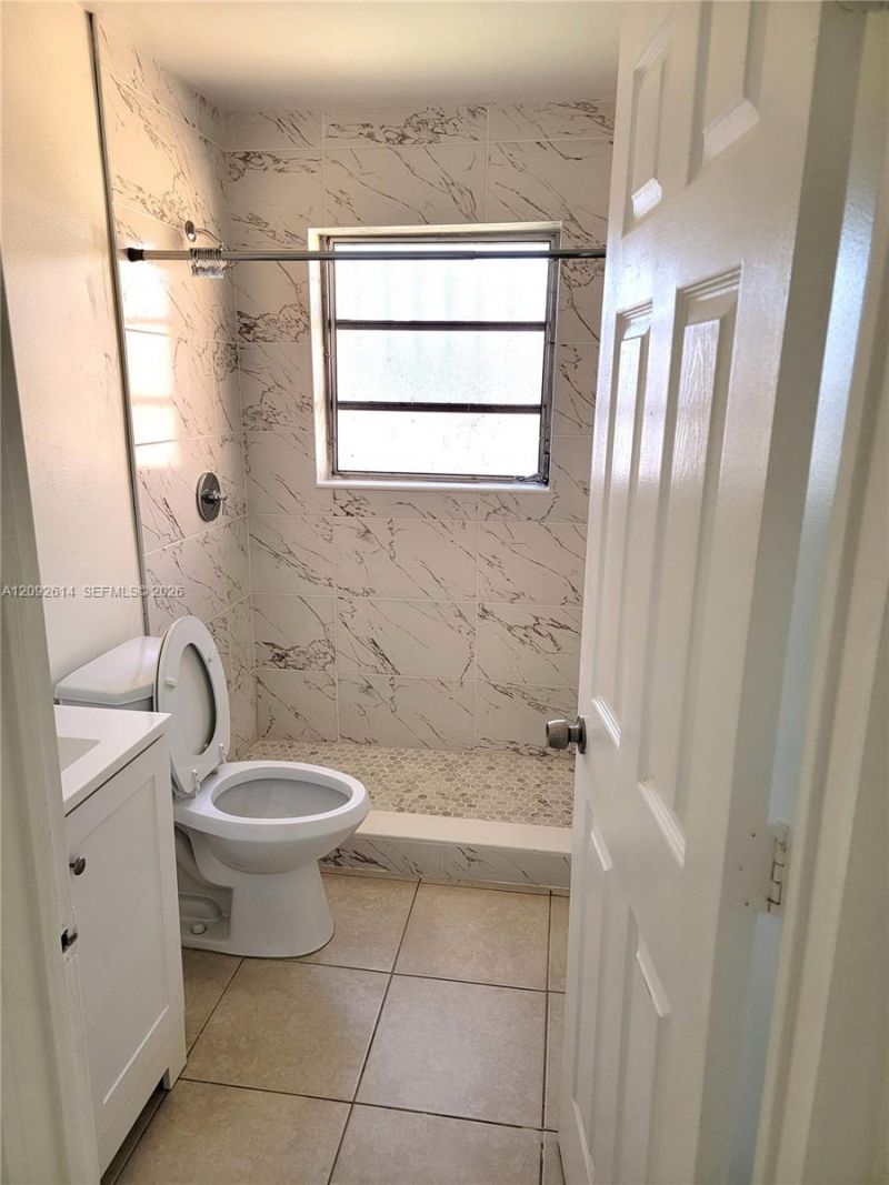 1388 NW 55 St, Miami, FL 33142 Photo