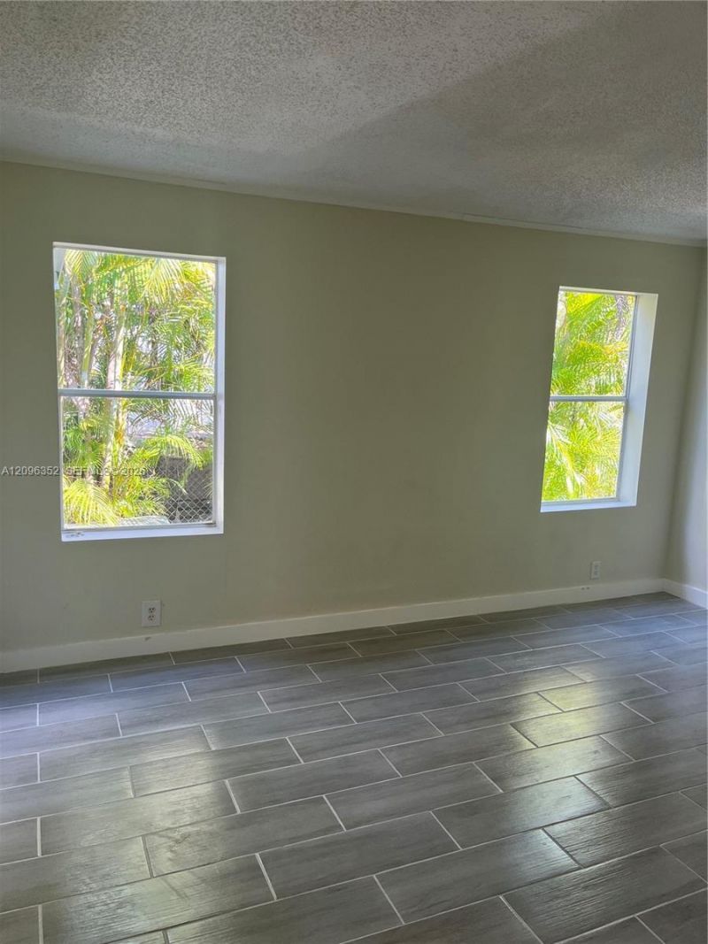 19800 SW 180 , Miami, FL 33187 Photo