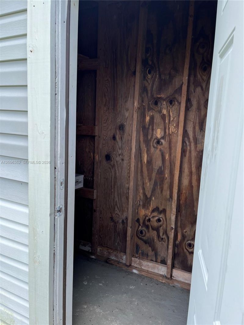 19800 SW 180 , Miami, FL 33187 Photo