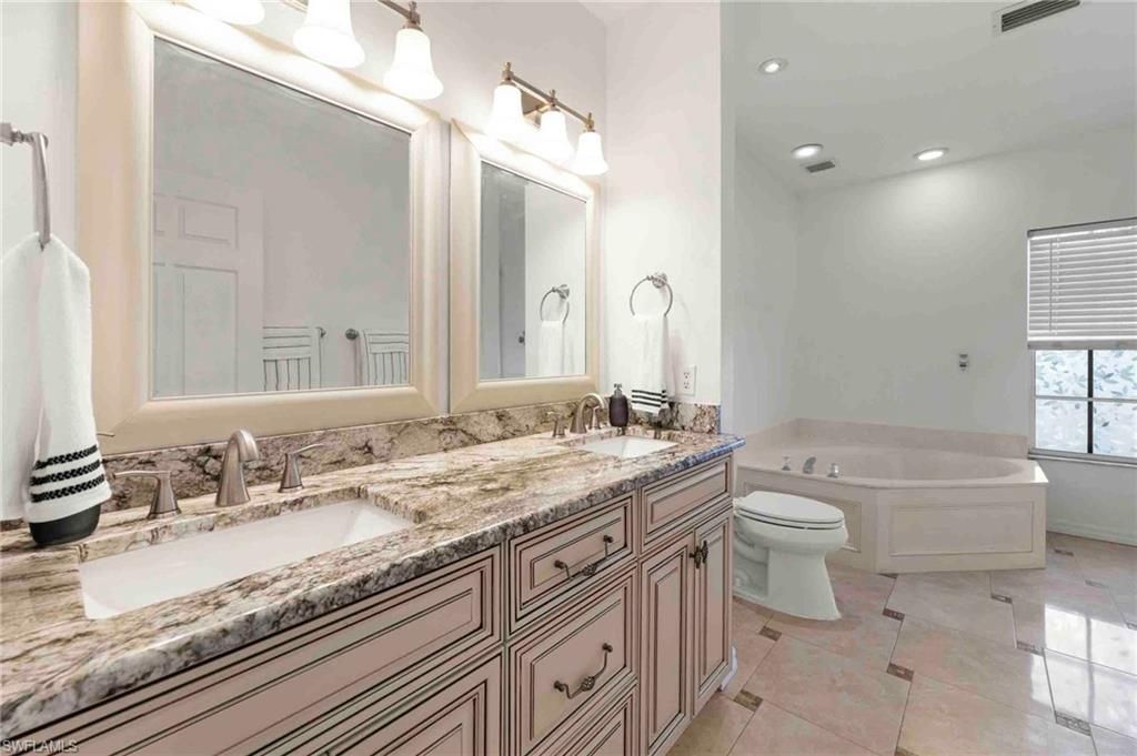 28910 Winthrop Cir , Bonita Springs, FL 34134 Photo