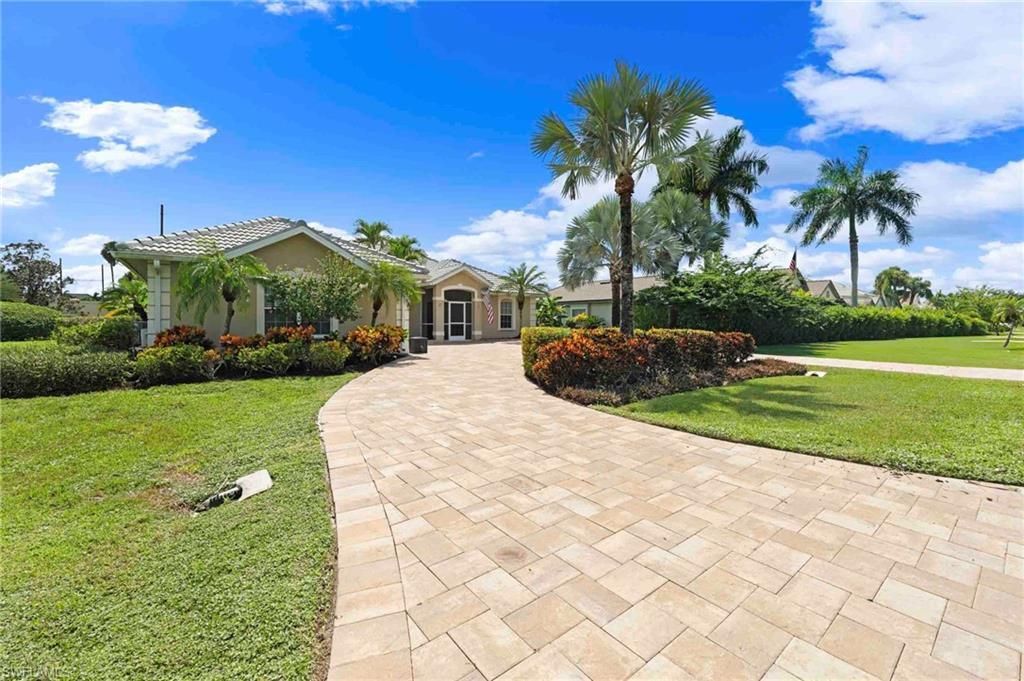 28910 Winthrop Cir , Bonita Springs, FL 34134 Photo