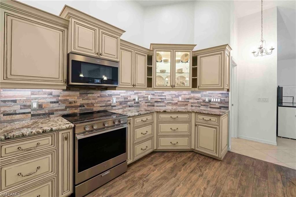 28910 Winthrop Cir , Bonita Springs, FL 34134 Photo