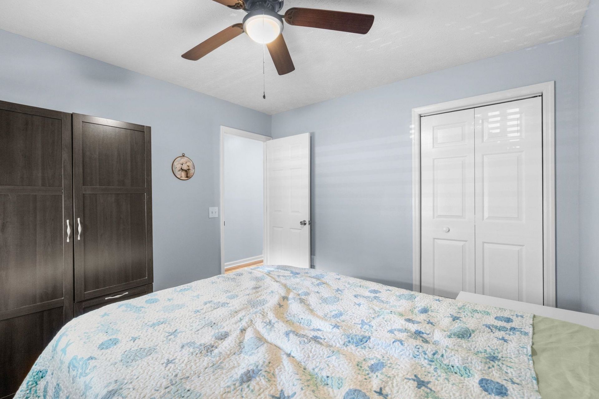 477 White River Dr. Photo 11