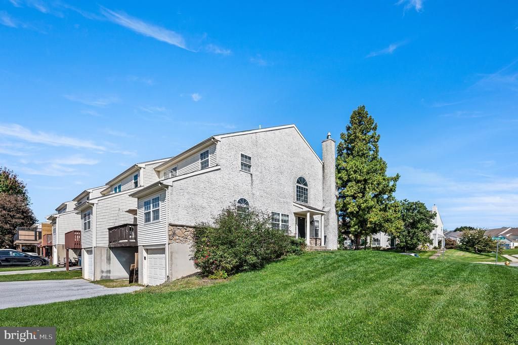 302 GALWAY DRIVE , WEST CHESTER, PA 19380