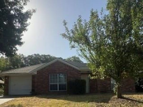 520 Jean Drive , Seagoville, TX 75159
