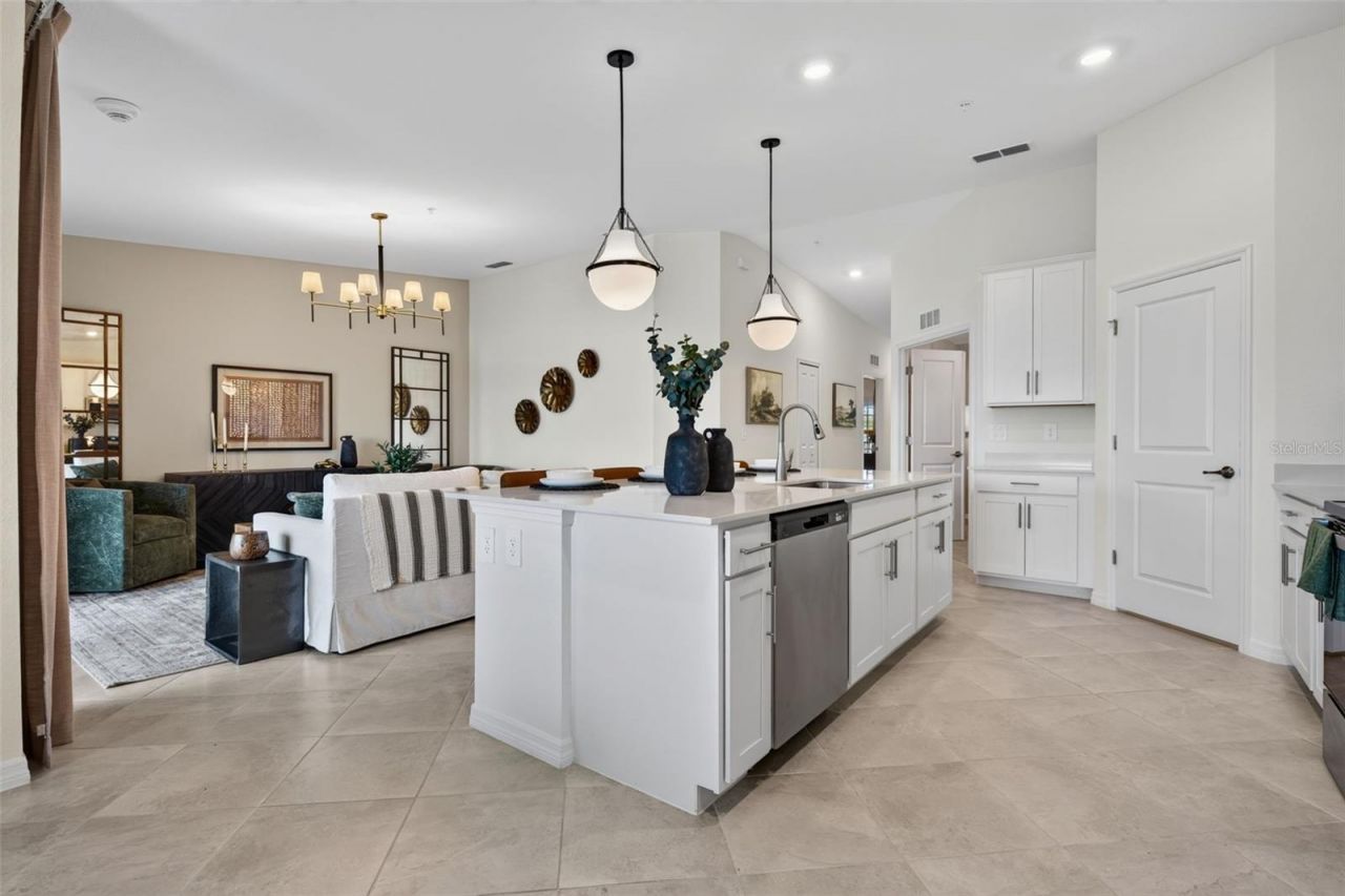 18911 Scallop Loop, Unit 204, Lakewood Ranch, FL 34211 Photo