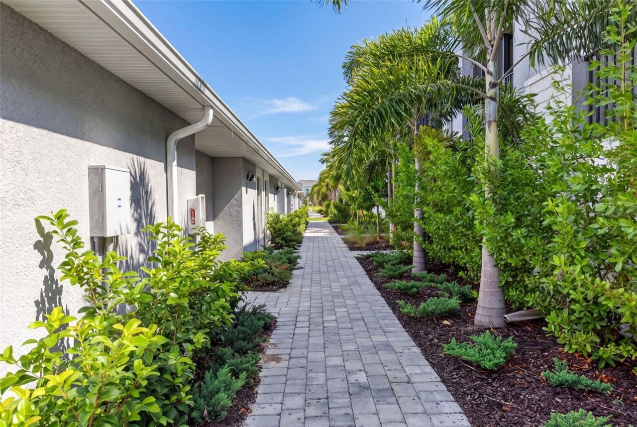 18911 Scallop Loop, Unit 204, Lakewood Ranch, FL 34211 Photo