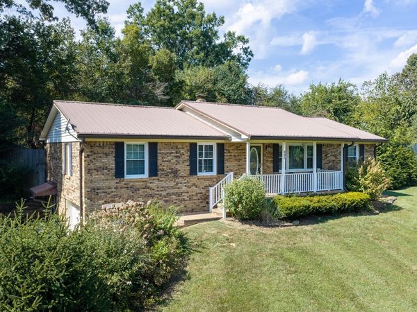 665 Julia Dr , Cookeville, TN 38506