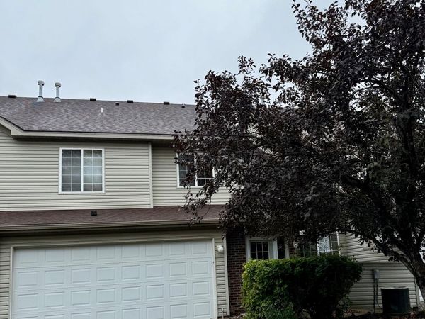2402 Oakridge Circle, Hudson, WI 54016