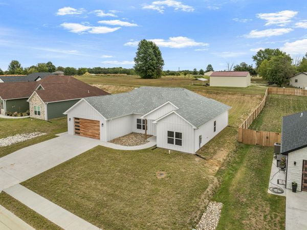 10878 Country Aire Meadows Court, Holts Summit, MO 65043