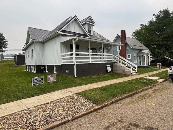 12 S 6th Street , Jacksonville, OH 45740