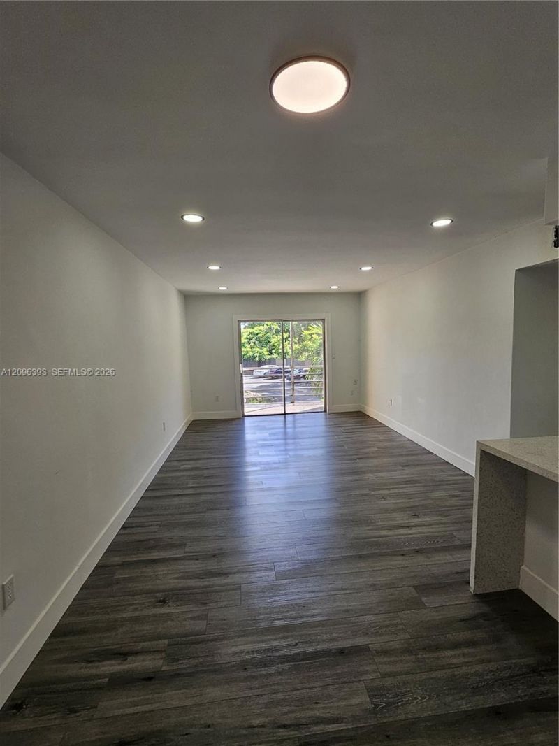15888 SW 95th Ave , Unit 210, Miami, FL 33157 Photo