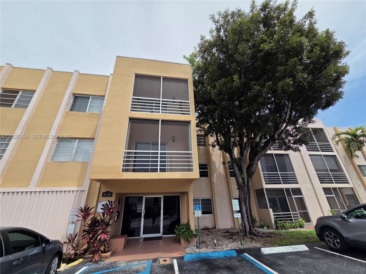 15888 SW 95th Ave , Unit 210, Miami, FL 33157 Photo