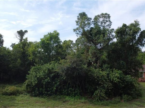 4215 7th ST W, LEHIGH ACRES, FL 33971