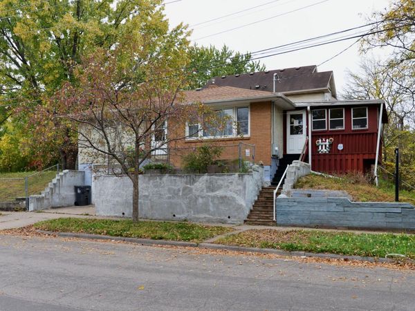 215 Maple Street, Saint Paul, MN 55106