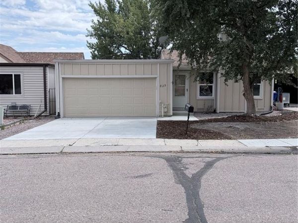 825 San Antonio Place, Colorado Springs, CO 80906
