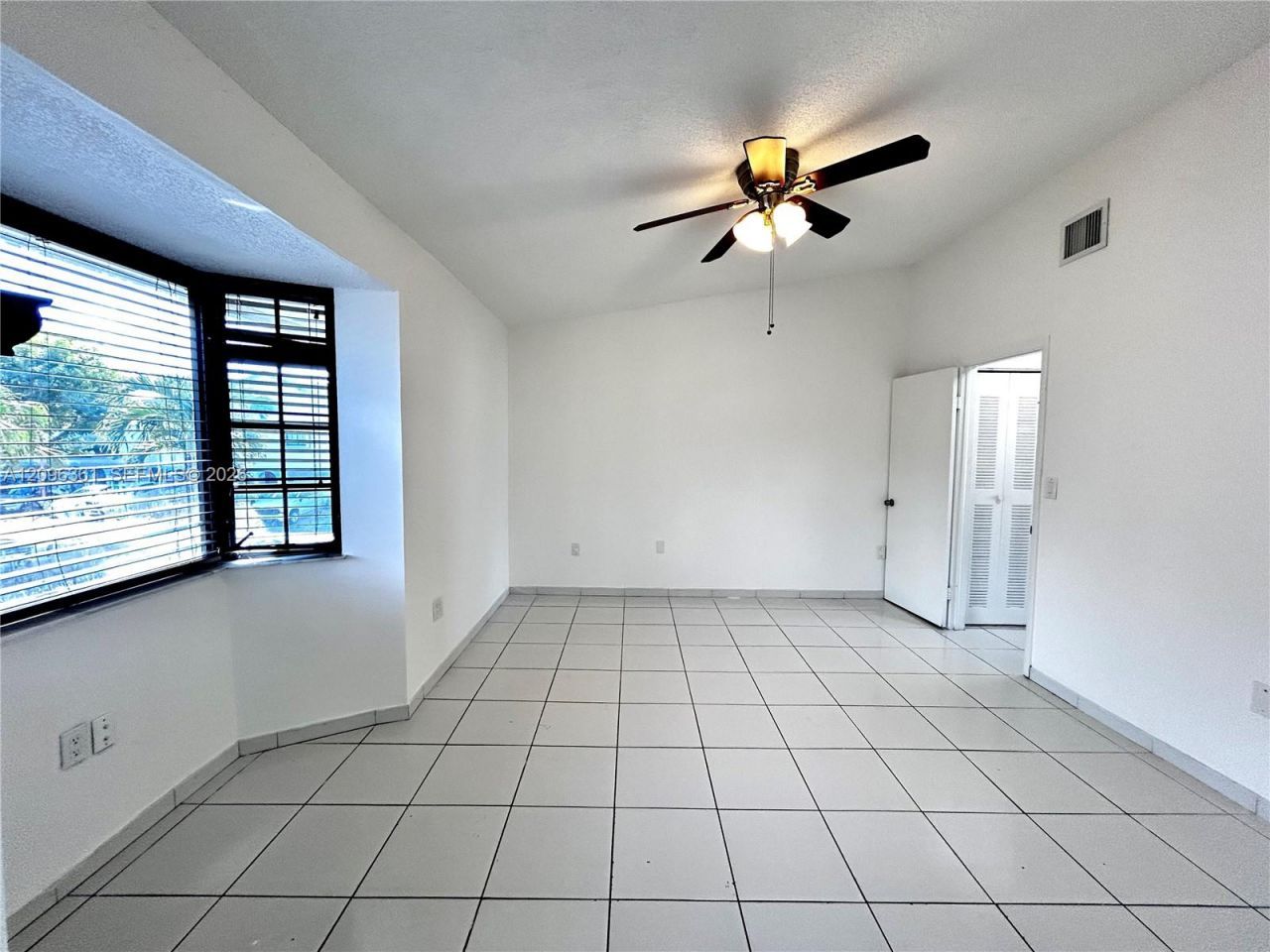 11841 SW 18th St, Unit 3-21, Miami, FL 33175 Photo