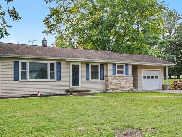 603 W Stoddard Street, Charlotte, MI 48813