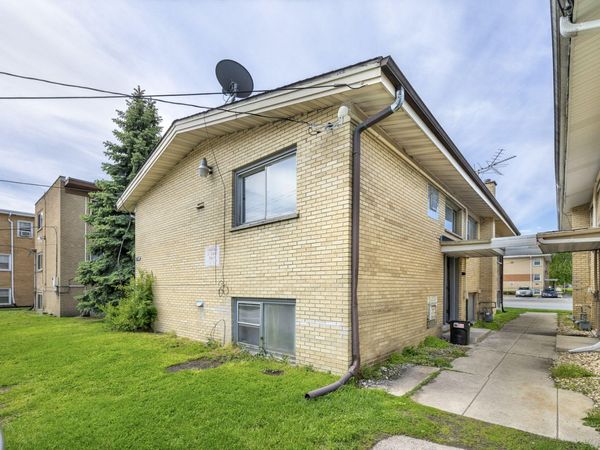 18425 Torrence Avenue , Lansing, IL 60438