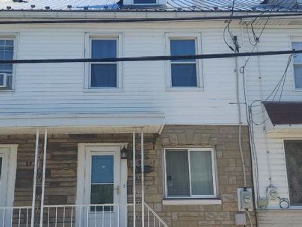 25 N CENTER STREET , FRACKVILLE, PA 17931