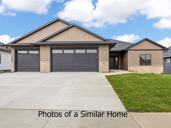 3226 Platinum Way , Marion, IA 52303