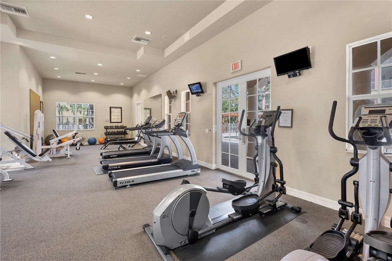 5531 Cannes Circle, Unit 403, Sarasota, FL 34231 Photo