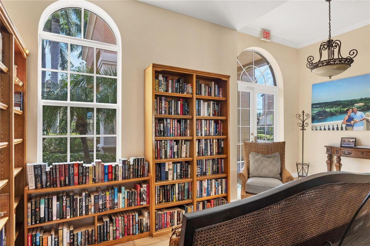5531 Cannes Circle, Unit 403, Sarasota, FL 34231 Photo