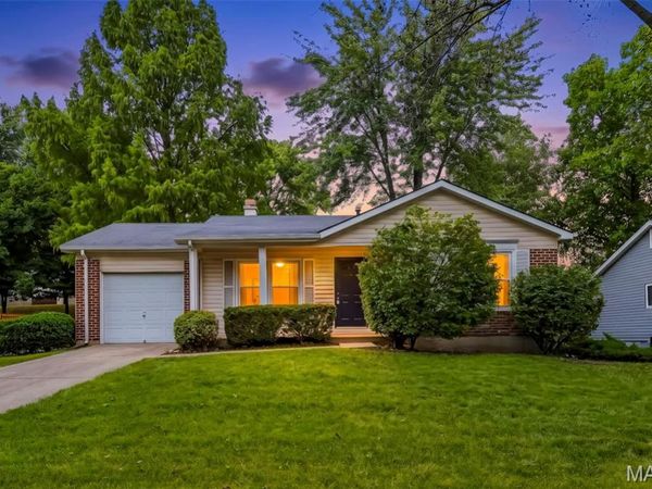 194 Driftwood Lane, St Peters, MO 63376