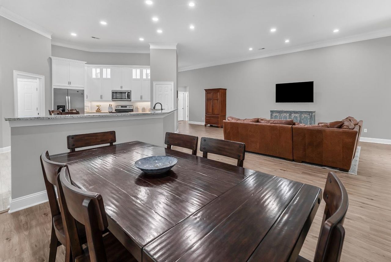 175 Ellington Ln. Photo 12
