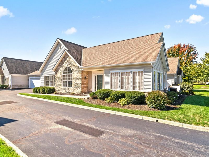 4804 Ashleigh Drive, Dublin, OH 43016 Photo 2