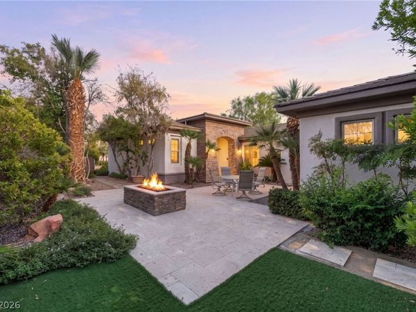 26 Fountainhead Circle , Henderson, NV 89052