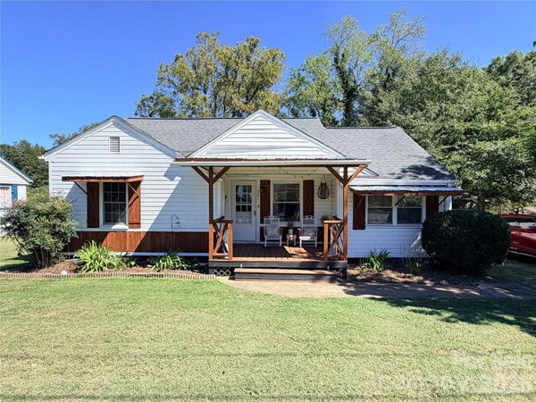 321 21st Street SW, Unit 41,42, Hickory, NC 28602