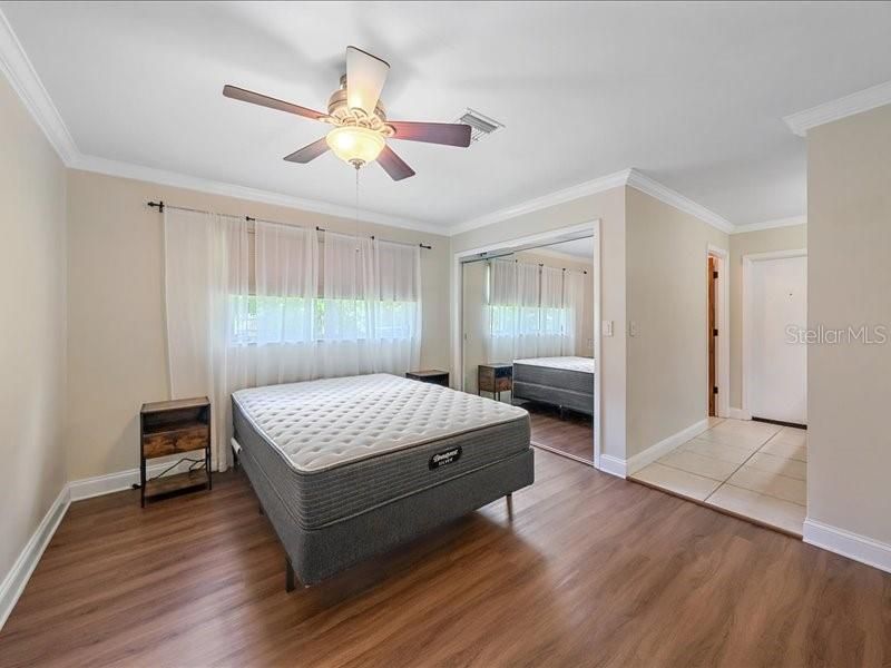 2499 Hillview Street , Sarasota, FL 34239 Photo
